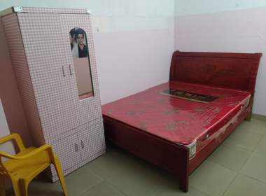 珠村中东下街四巷9号 