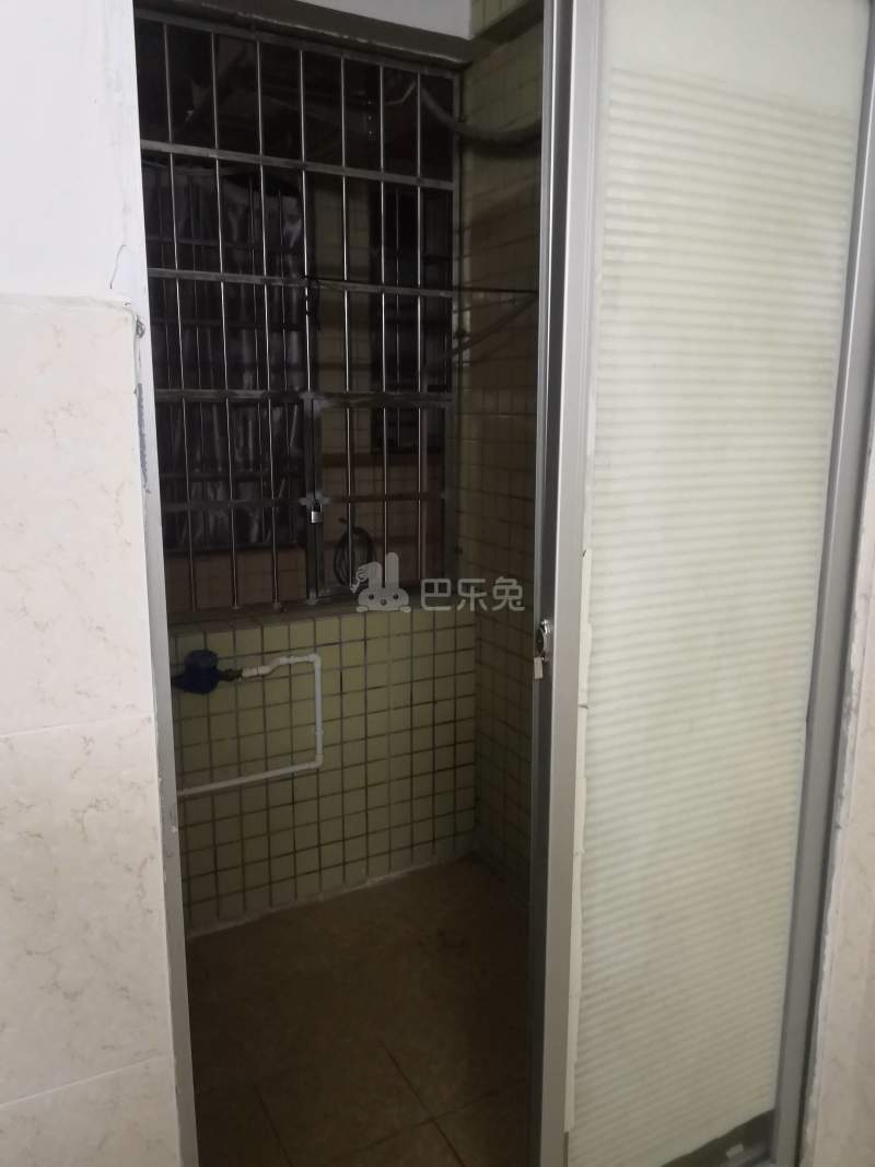 睿达公寓（石溪桥头新街一巷5号）4569859卧室窗户图8