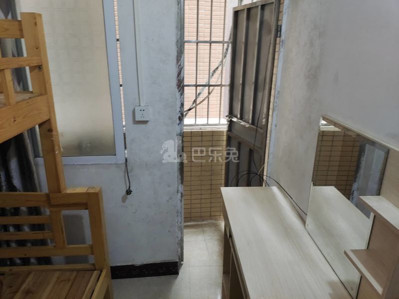 元岗北直街43号4571344卧室图4