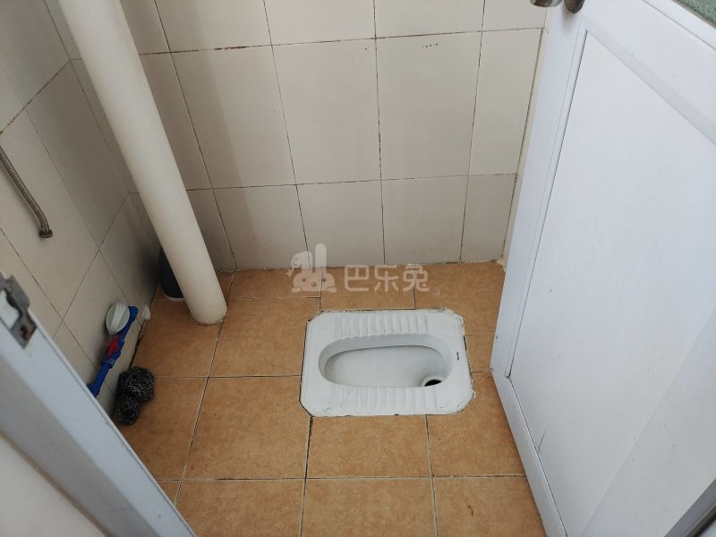 万芳园大街44号4594181卫生间图5