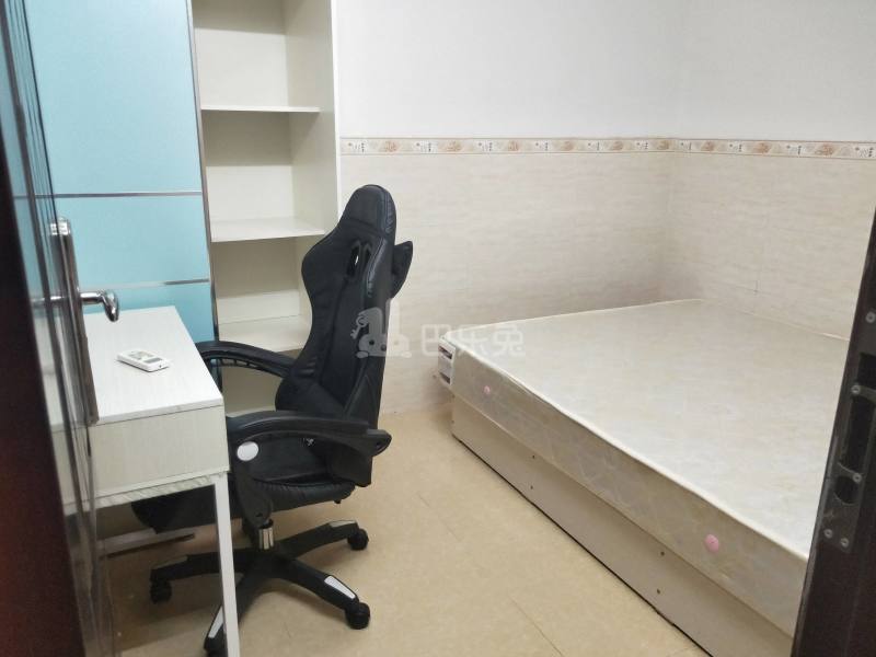 二夹坊前街24号4616009卧室图2