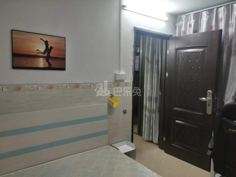 二夹坊前街24号4616009卧室图1