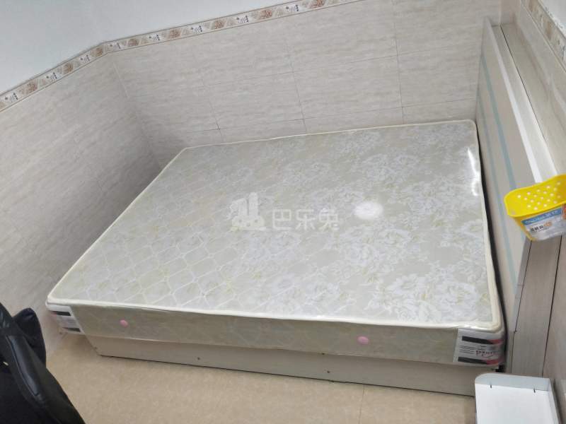 二夹坊前街24号4616009卧室图0