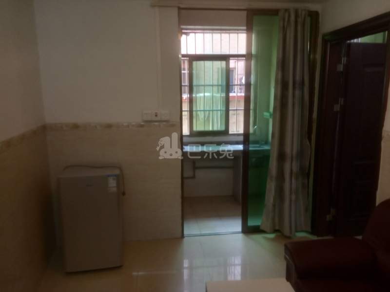 二夹坊前街24号4616009客厅图11