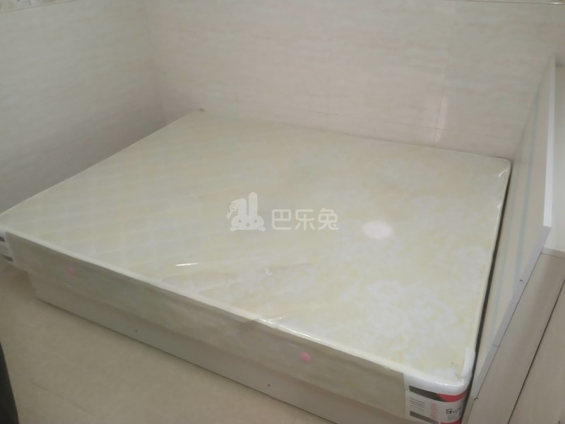 二夹坊前街24号4616009卧室图4