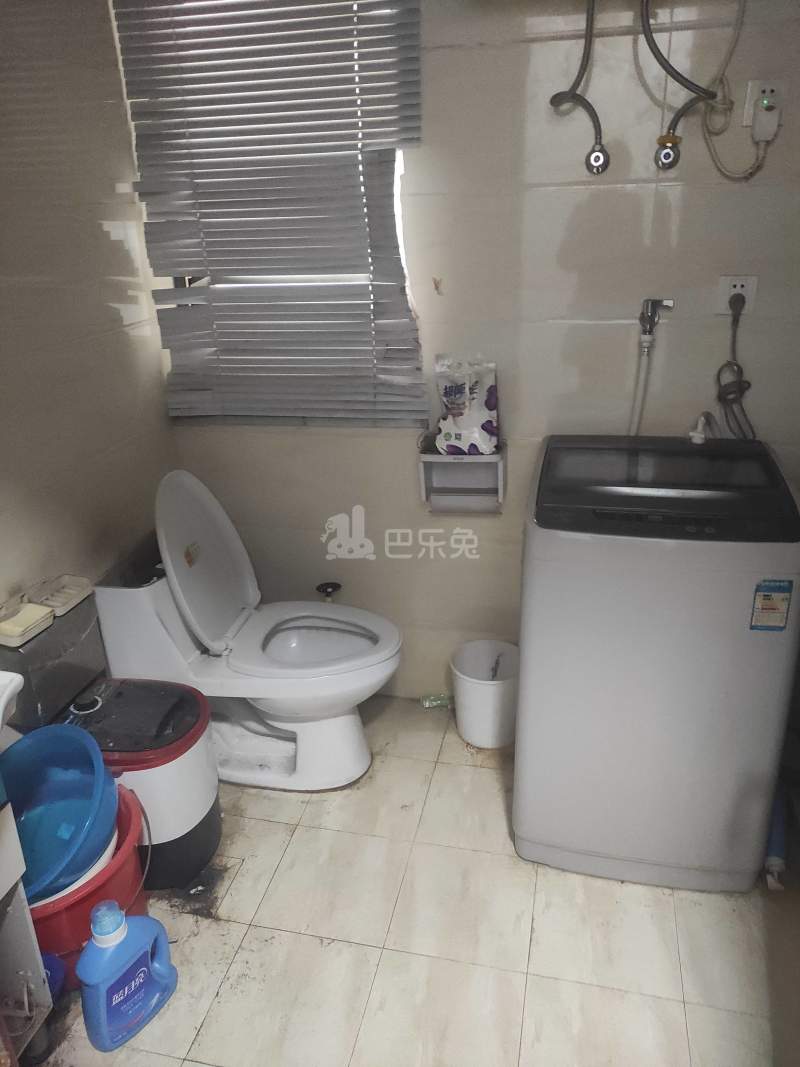 融创瑷颐湾4620569卫生间图9