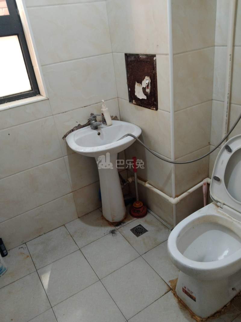 秋月朗庭4637016卫生间图11