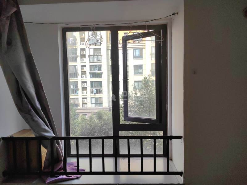 秋月朗庭4637016卧室窗户图17