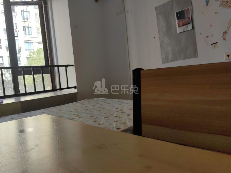 秋月朗庭4637016卧室图1