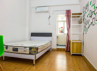 小屋公寓（25号） 1室0厅1卫