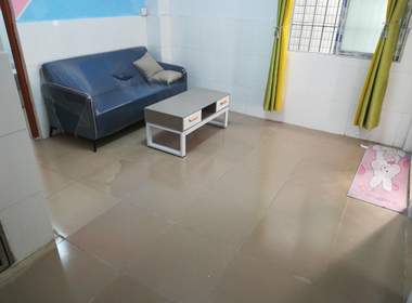 莲溪村南边街36号 