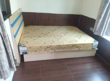 鑫豪公寓（望岗村望岗街75号） 1室1厅1卫