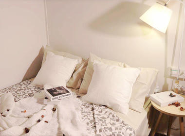 树根书屋（宾日大街店） 1室0厅1卫