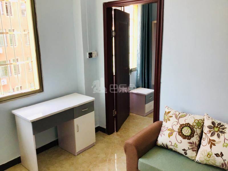 百顺公寓4685015客厅图6