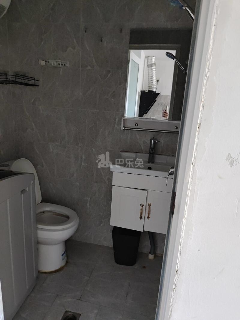 嘉绿文苑东园4707618卫生间图5