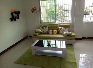 大米公寓（倚翆店） 3室1厅1卫