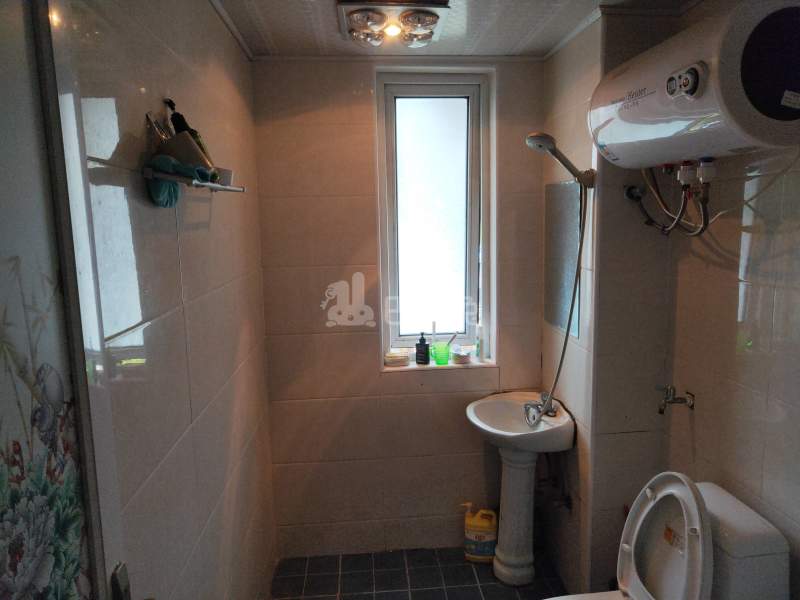 金海华城华康佳苑4766762卫生间图8