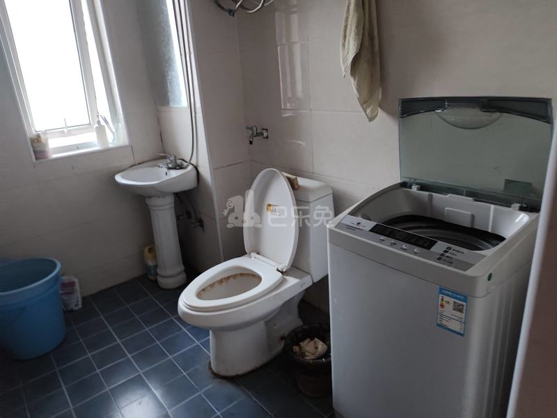 金海华城华康佳苑4766762卫生间图7