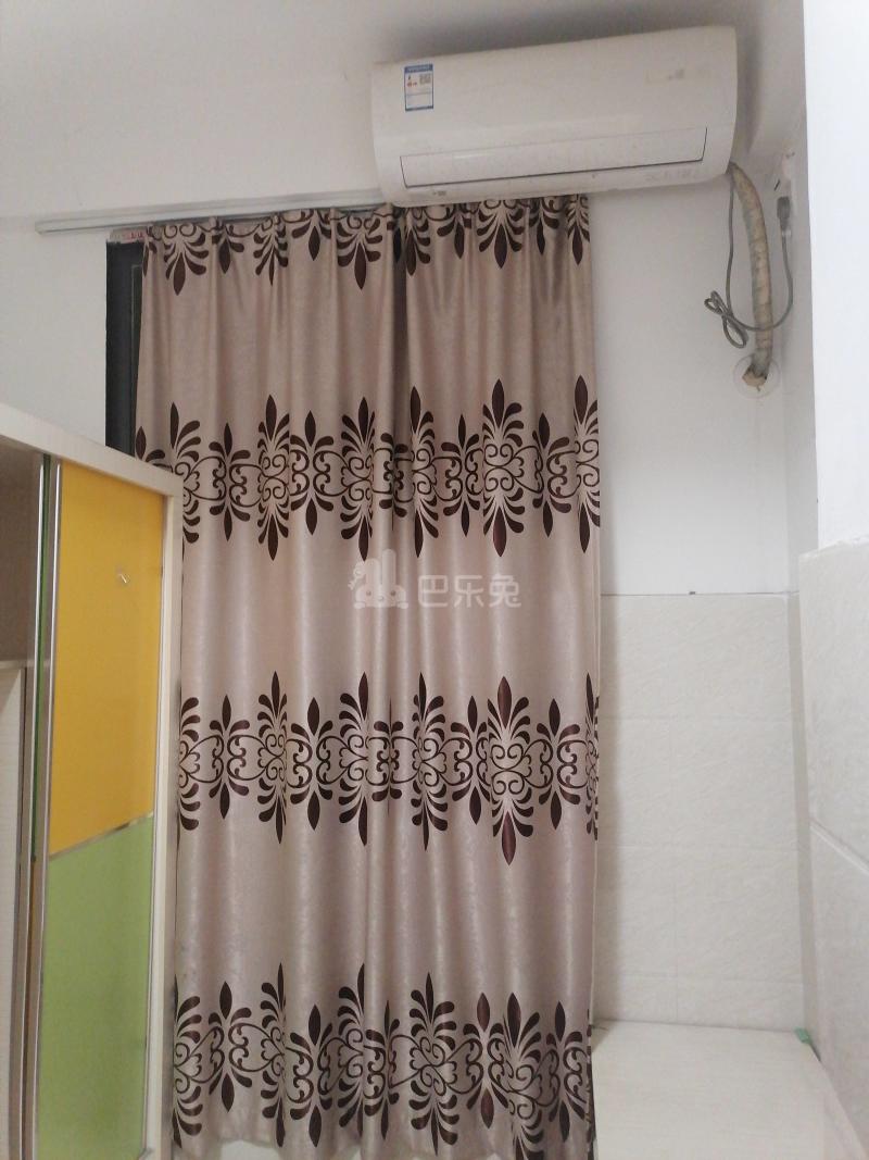 鹤边村鹤北中街三巷9号4781441卧室图2