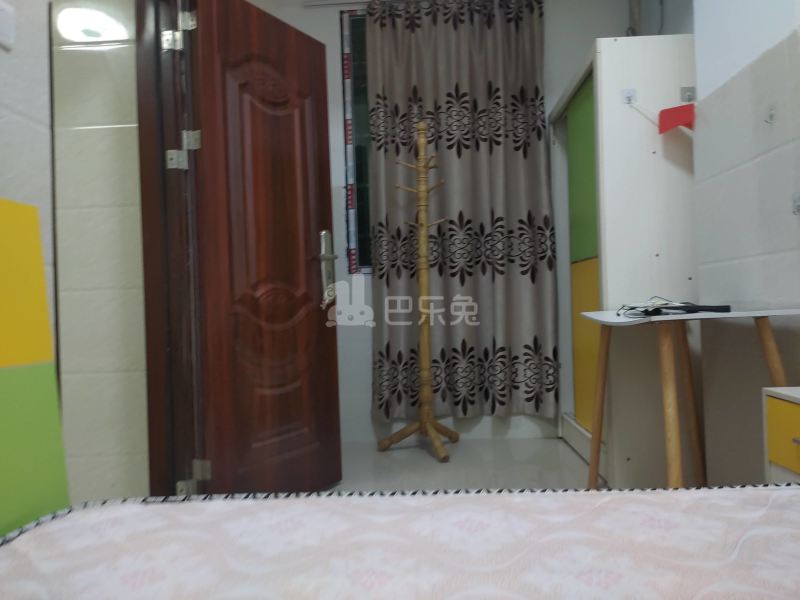 鹤边村鹤北中街三巷9号4781447卧室图1