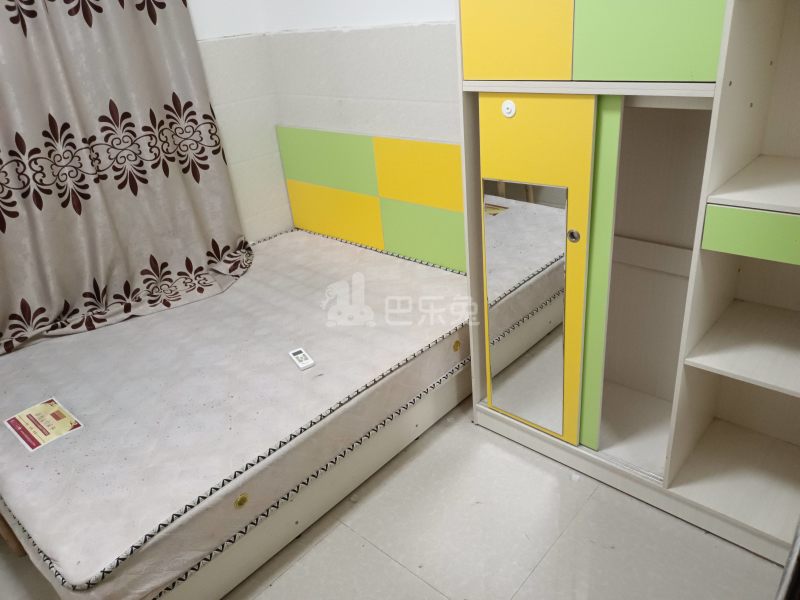 鹤边村鹤北中街三巷9号4781448卧室图2