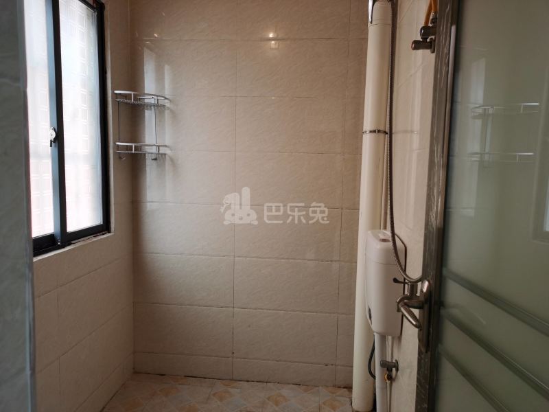 鹤边村鹤北中街三巷9号4781454卫生间图5