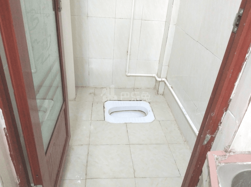 龙洞碧翠四巷3号4781473卫生间图10