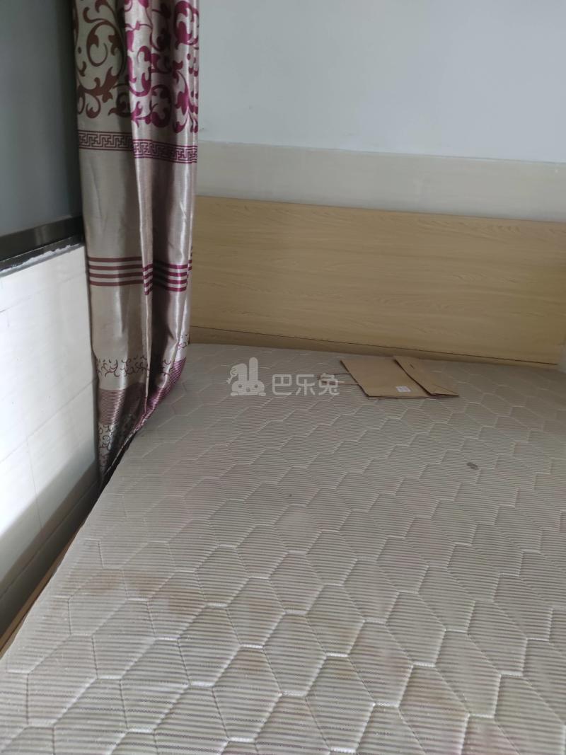 德鑫公馆（人和中街15号）4781533卧室图1