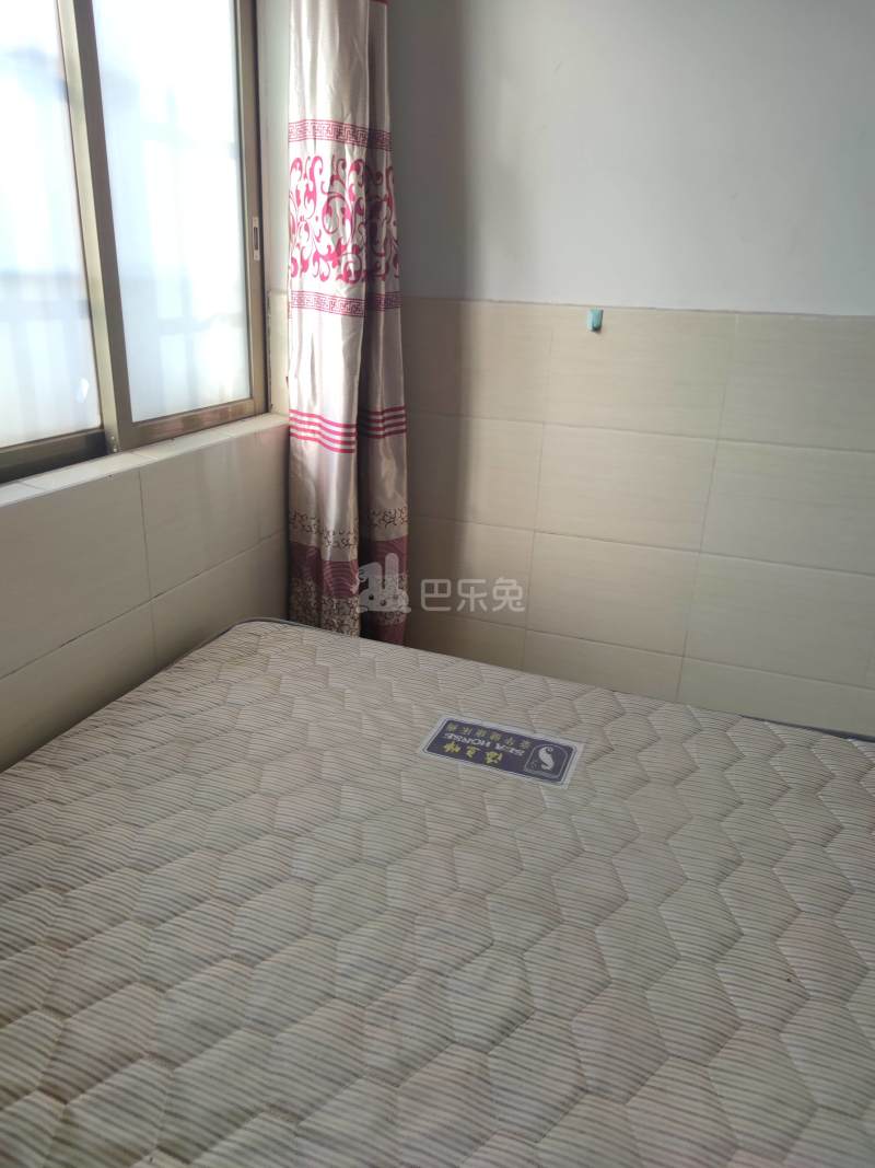 德鑫公馆（人和中街15号）4781552卧室图2