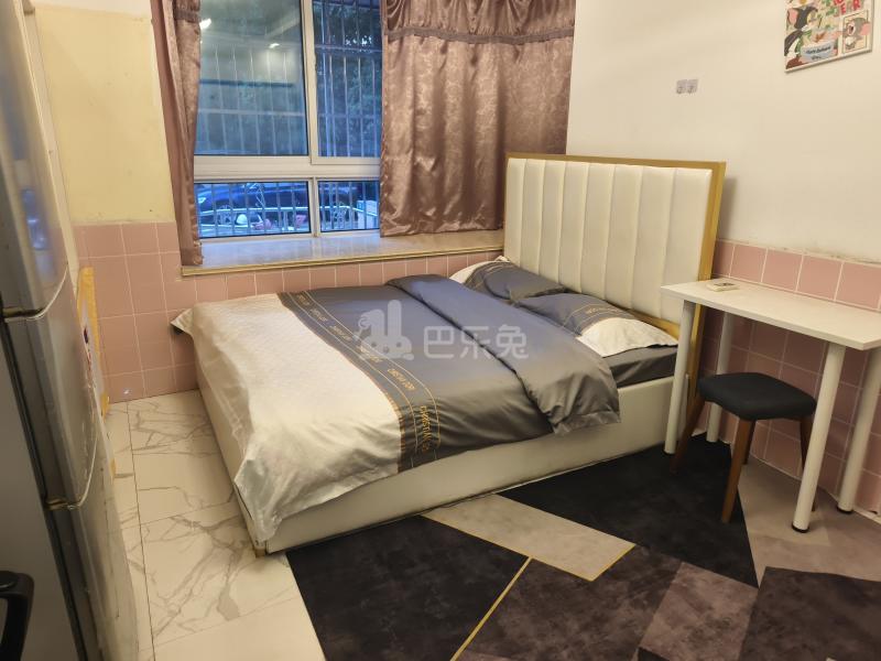 爱博五村4790089卧室图0