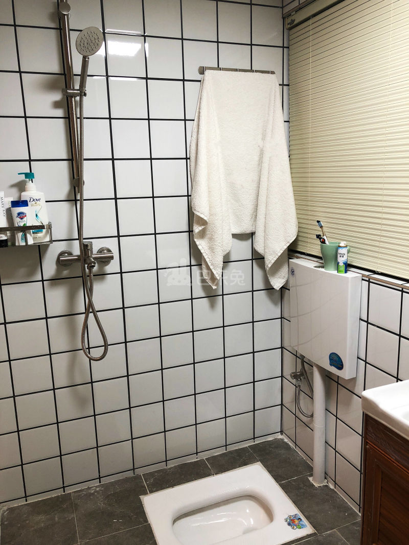 广宏通青年公寓（5座）4797566卫生间图3