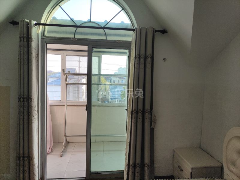 城南路1131号（民房）4801099卧室窗户图7