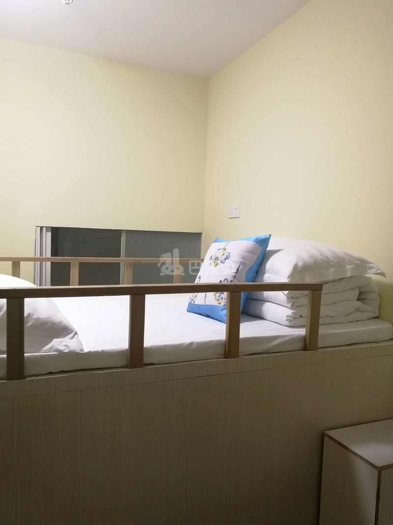 青窝公寓（凤凰街店）4846009卧室图3