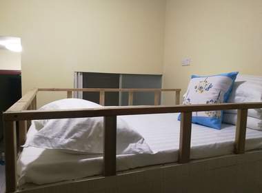 青窝公寓（凤凰街店） 1室0厅1卫