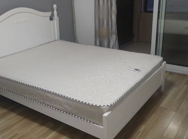 金沙湾绿地和苑一期 2室1厅1卫