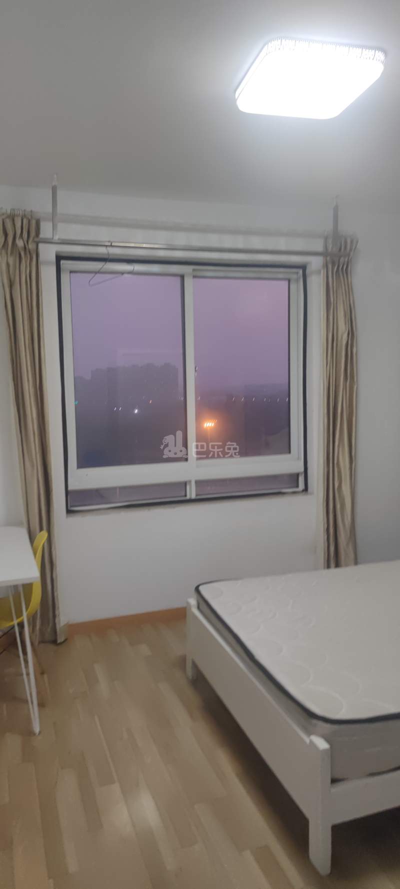 金沙湾绿地和苑一期4846088卧室窗户图7