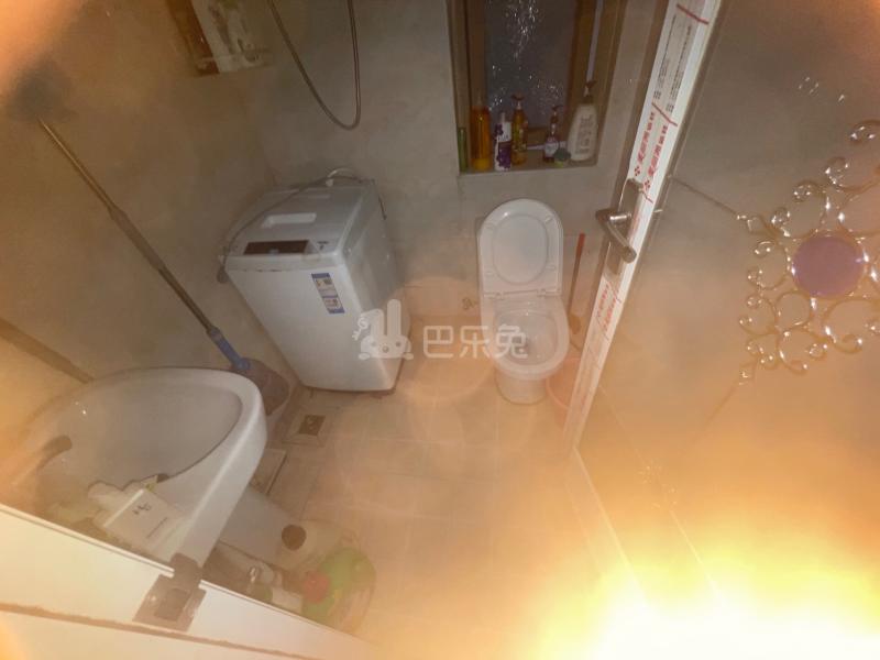 阳光郡4848733卫生间图8