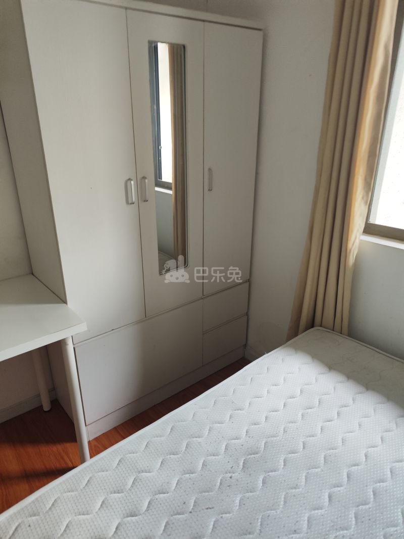 阳光郡4848733卧室图2