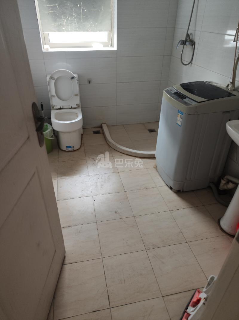 阳光郡4848733卫生间图5