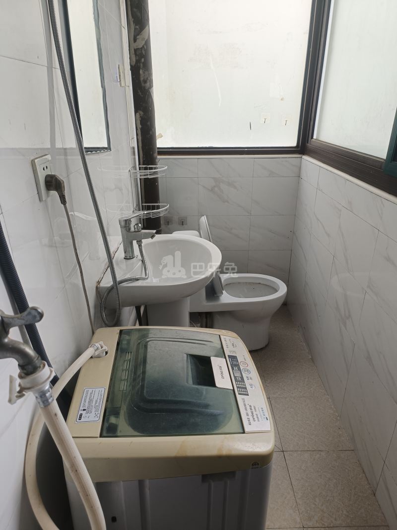 塘和家园海康苑4860084卫生间图7