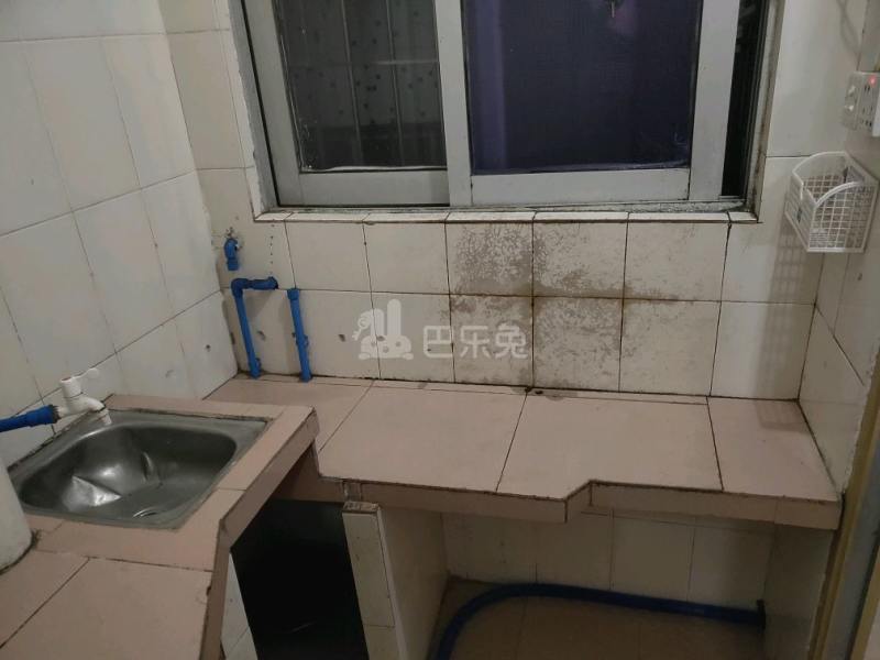 麦地村麦华路三巷10号之一4861024厨房图13