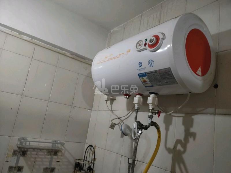 麦地村麦华路三巷10号之一4861024卫生间图15