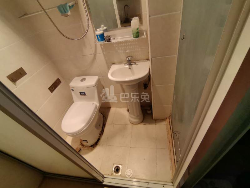 金桥新城金舍苑4881323卫生间图6