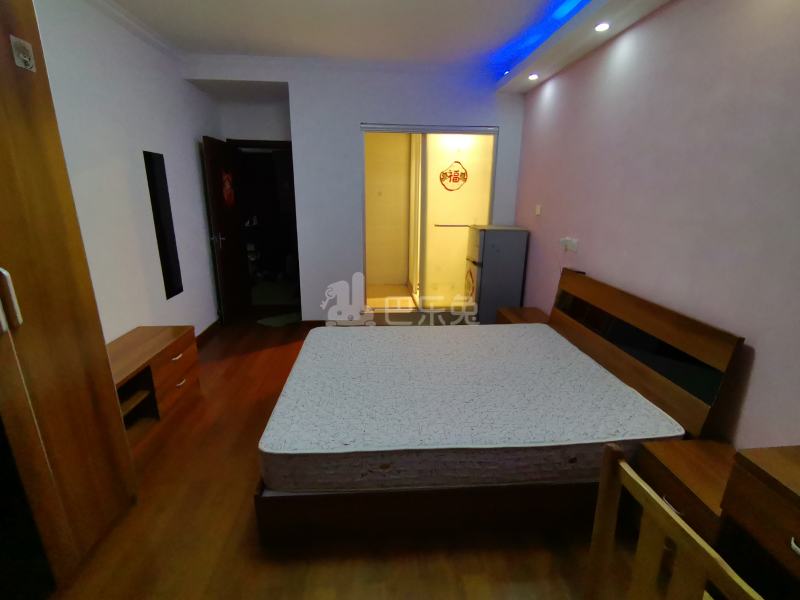 金桥新城金舍苑4881323客厅图4