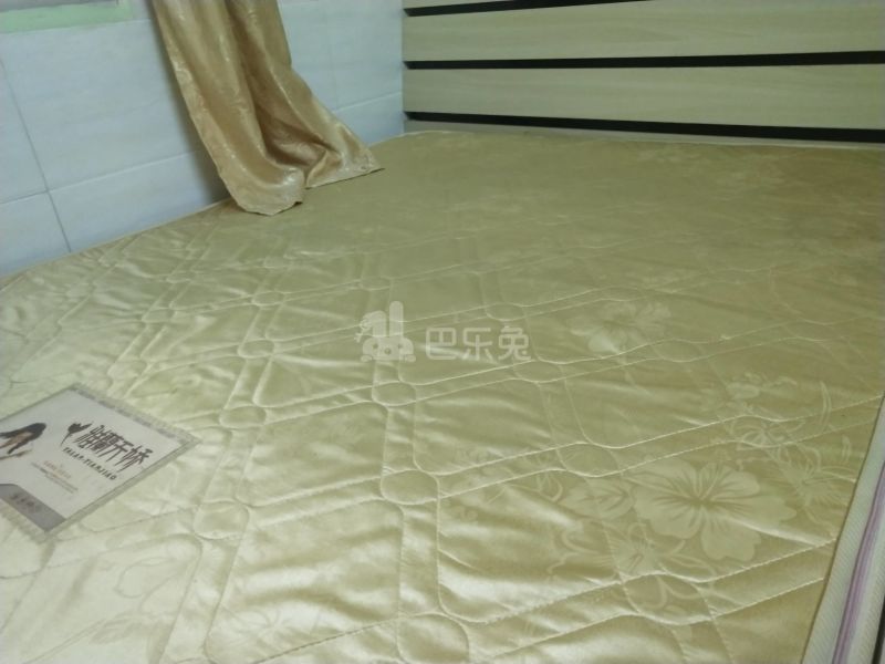 新豪电梯公寓（嘉禾望岗百花岭南街四巷4号）4885999卧室图0