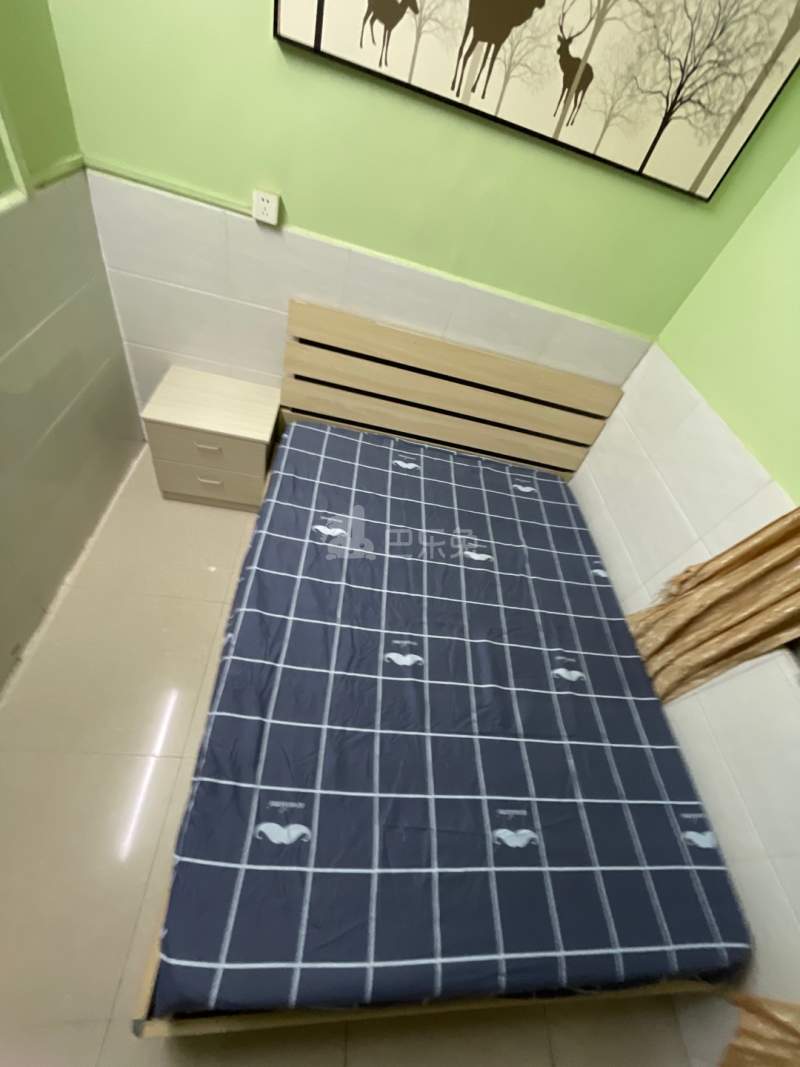 新豪电梯公寓（嘉禾望岗百花岭南街四巷4号）4886013卧室图3