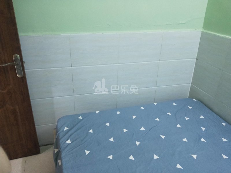 新豪电梯公寓（嘉禾望岗百花岭南街四巷4号）4886025卧室图0