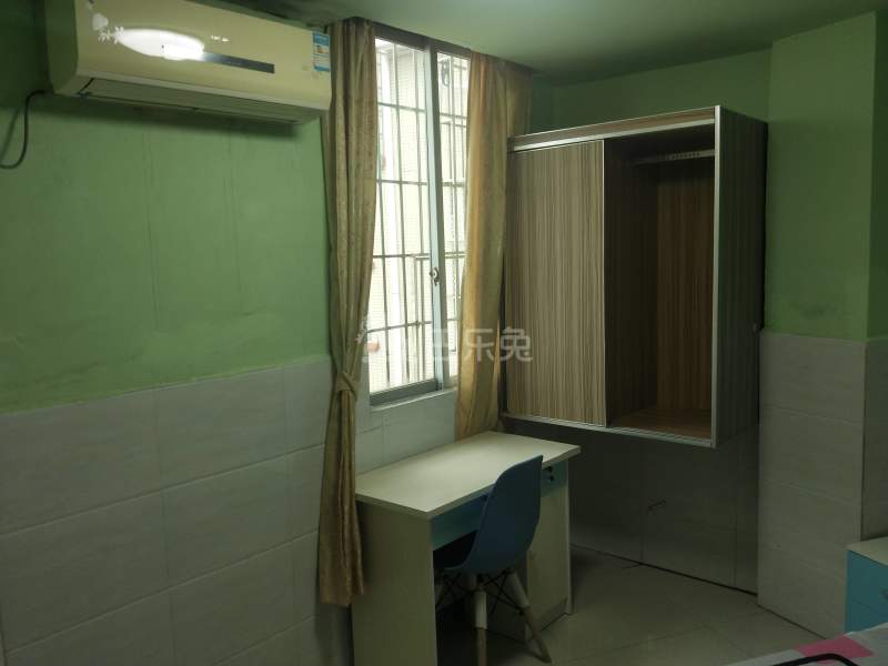 新豪电梯公寓（嘉禾望岗百花岭南街四巷4号）4886025卧室图2