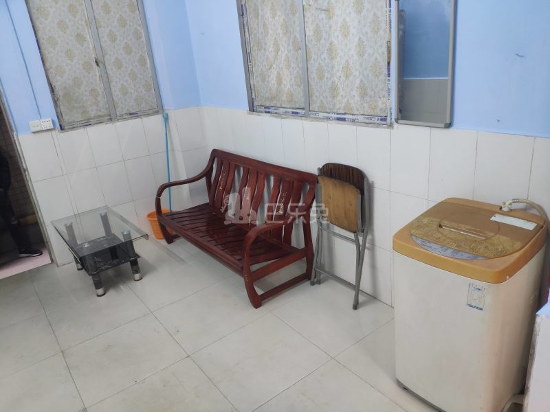 黄村石桥头上三巷3号4886417客厅图6