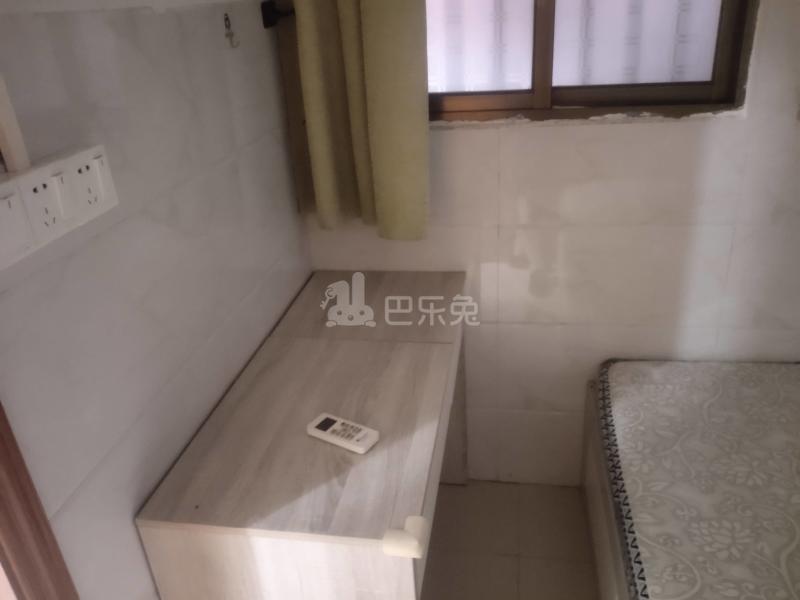 大山村新桥坊后街10号4895195卧室图2